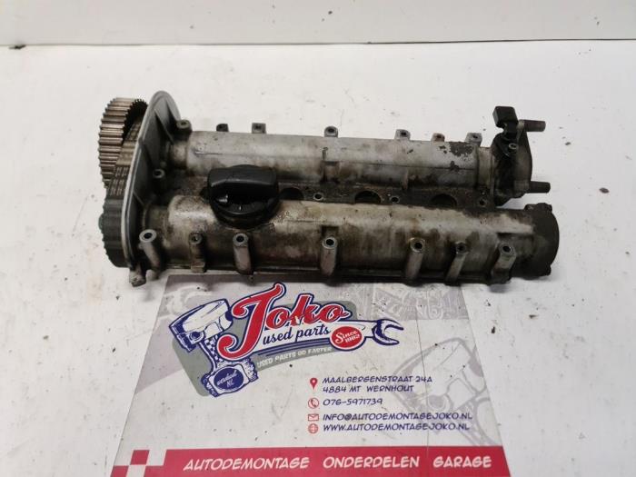 Camshaft housing from a Seat Leon (1M1) 1.6 16V 2001