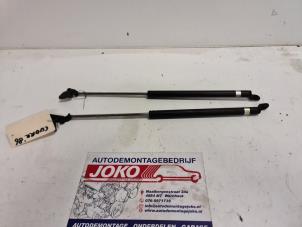 Used Rear gas strut, left Daihatsu Cuore (L251/271/276) 800 Price on request offered by Autodemontage Joko B.V.
