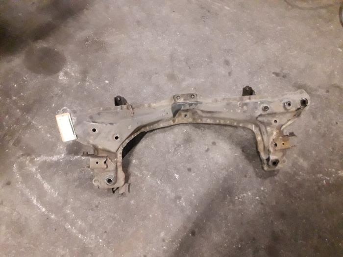 Usados Subchasis Honda CR-V (RD5/6/7/8) 2.0i 16V VTEC Precio de solicitud ofrecido por Autodemontage Joko B.V.