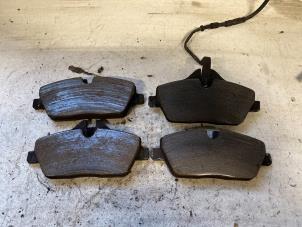 Used Front brake pad BMW 1 serie (E87/87N) 118i 16V Price on request offered by Autodemontage Joko B.V.