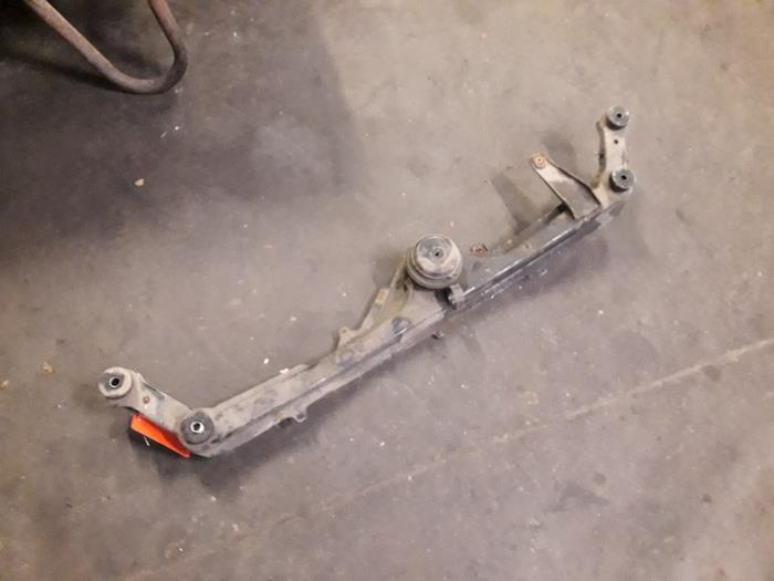 Gebrauchte Motorbalken Seat Cordoba Vario (6K5) 1.9 TDi Preis auf Anfrage angeboten von Autodemontage Joko B.V.