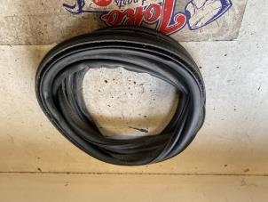 Used Boot lid seal BMW 1 serie (E87/87N) 118i 16V Price on request offered by Autodemontage Joko B.V.