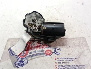 Used Front wiper motor Mercedes 190 (W201) 2.0 Kat. Price on request offered by Autodemontage Joko B.V.