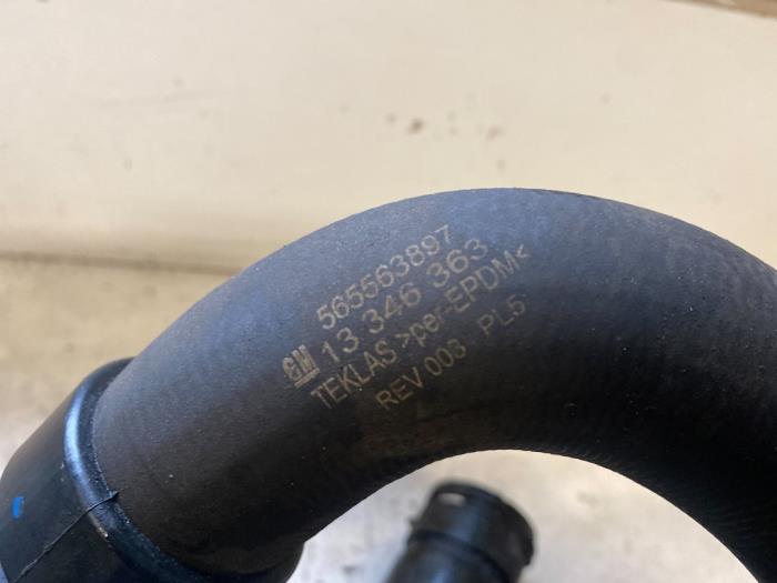 Radiator hose from a Opel Astra J (PC6/PD6/PE6/PF6) 1.6 CDTI 16V 2015