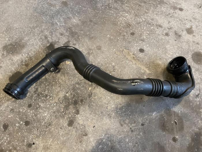 Intercooler hose from a Opel Astra J (PC6/PD6/PE6/PF6) 1.6 CDTI 16V 2015