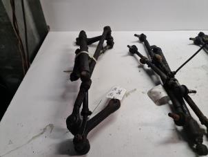 Used Tie rod (complete) Mercedes E Combi (S124) 2.0 200 TE Price on request offered by Autodemontage Joko B.V.