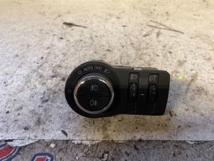 Used Light switch Opel Astra J (PC6/PD6/PE6/PF6) 1.6 CDTI 16V Price on request offered by Autodemontage Joko B.V.