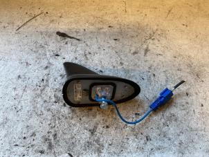Used Antenna Opel Astra J (PC6/PD6/PE6/PF6) 1.6 CDTI 16V Price on request offered by Autodemontage Joko B.V.