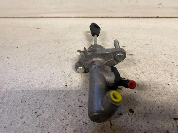 Clutch master cylinder Hyundai i20 1.2i 16V 416101J100 PBT1