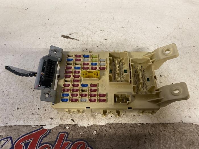 Hyundai i20 1.2i 16V Fuse boxes stock