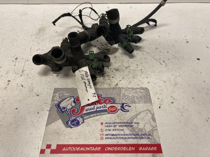 Begagnade Termostathus Volkswagen Polo II (86) 1.0 (US83) Pris på förfrågan erbjuds av Autodemontage Joko B.V.