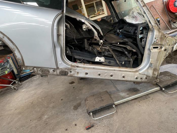 Używane Próg prawy BMW Mini (R50/53) 1.6 16V One Cena na żądanie oferowane przez Autodemontage Joko B.V.