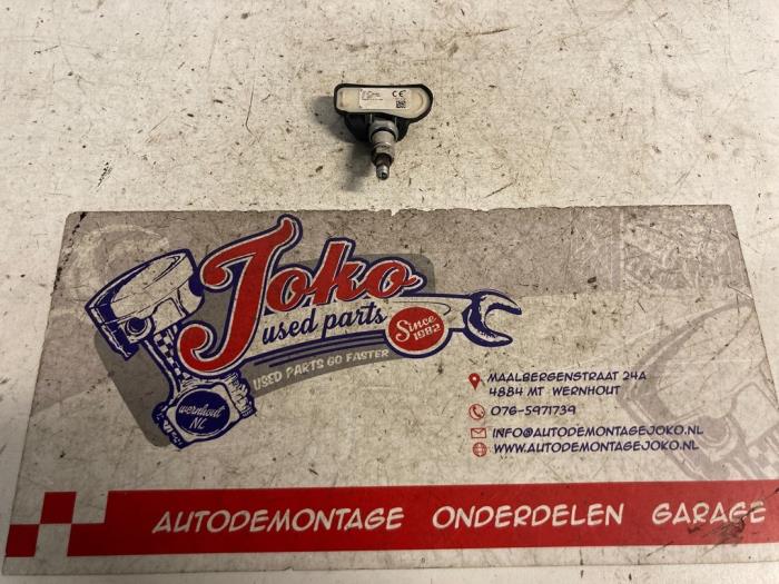 Begagnade Däcktryckssensor Opel Astra J (PC6/PD6/PE6/PF6) 1.6 CDTI 16V Pris på förfrågan erbjuds av Autodemontage Joko B.V.