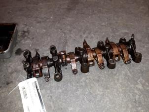 Used Rocker arm Peugeot 206 (2A/C/H/J/S) 1.4 XR,XS,XT,Gentry Price on request offered by Autodemontage Joko B.V.