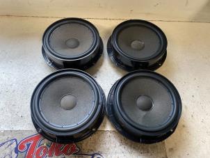 Used Speaker set Seat Altea XL (5P5) 1.4 TSI 16V Price on request offered by Autodemontage Joko B.V.