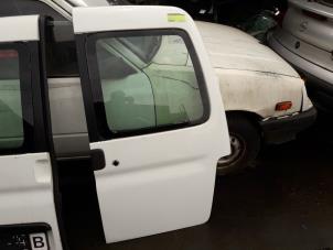 Used Minibus/van rear door Peugeot Partner 1.9 D Price on request offered by Autodemontage Joko B.V.