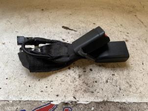 Used Rear seatbelt buckle, centre Toyota Auris (E18) 1.8 16V Hybrid Price on request offered by Autodemontage Joko B.V.