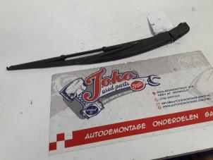 Used Rear wiper arm Opel Corsa C (F08/68) 1.2 16V Price on request offered by Autodemontage Joko B.V.