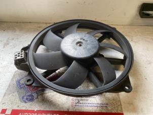Used Cooling fans Renault Megane III Coupe (DZ) 2.0 16V CVT Price on request offered by Autodemontage Joko B.V.