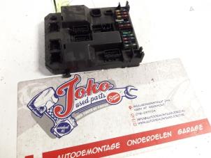 Used Fuse box Peugeot 307 SW (3H) 1.6 16V Price on request offered by Autodemontage Joko B.V.