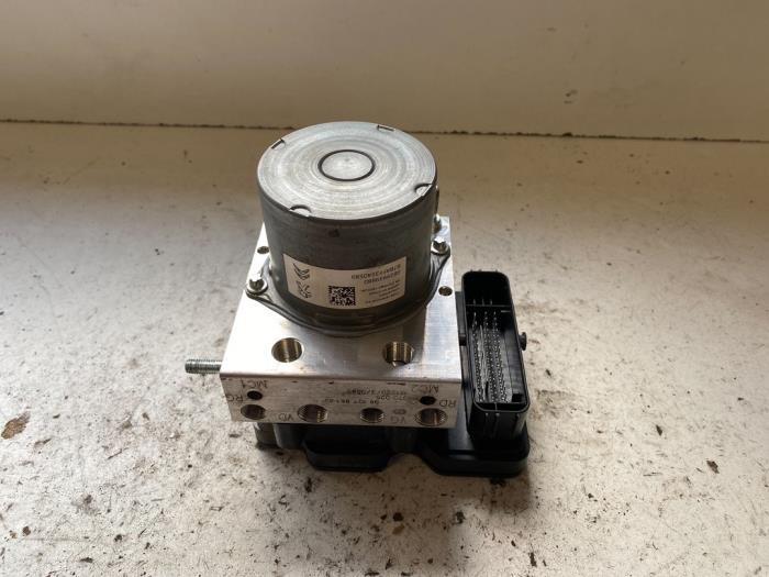 Usagé Ordinateur ABS Citroen C5 Aircross I (A4/AC/AJ/AR) 1.2 e-THP PureTech 130 Prix sur demande proposé par Autodemontage Joko B.V.
