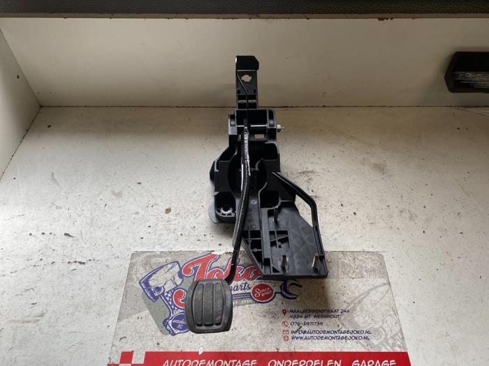Używane Pedal hamulca Citroen C5 Aircross I (A4/AC/AJ/AR) 1.2 e-THP PureTech 130 Cena na żądanie oferowane przez Autodemontage Joko B.V.