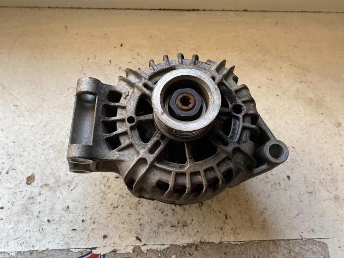 Gebrauchte Dynamo Ford Focus 3 1.6 Ti-VCT 16V 125 Preis auf Anfrage angeboten von Autodemontage Joko B.V.