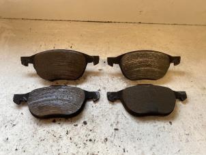 Used Front brake pad Ford Focus 3 1.6 Ti-VCT 16V 125 Price on request offered by Autodemontage Joko B.V.