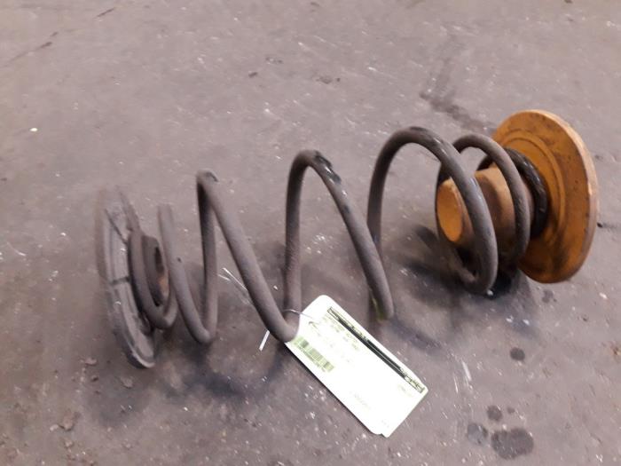 Ressort de flexion arrière d'un Opel Astra G (F08/48) 1.7 DTI 16V Eco4 2002