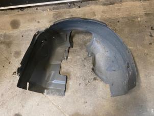 Used Wheel arch liner Ford Focus 3 1.6 Ti-VCT 16V 125 Price on request offered by Autodemontage Joko B.V.