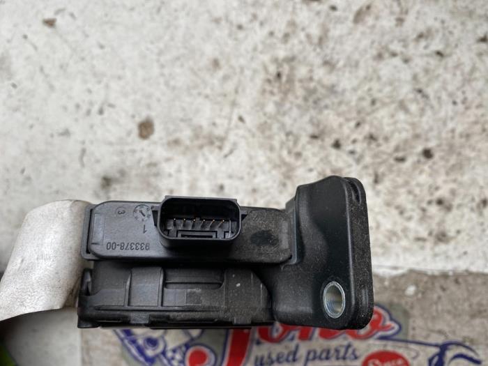 Accelerator pedal from a Ford Focus 3 1.6 Ti-VCT 16V 125 2011