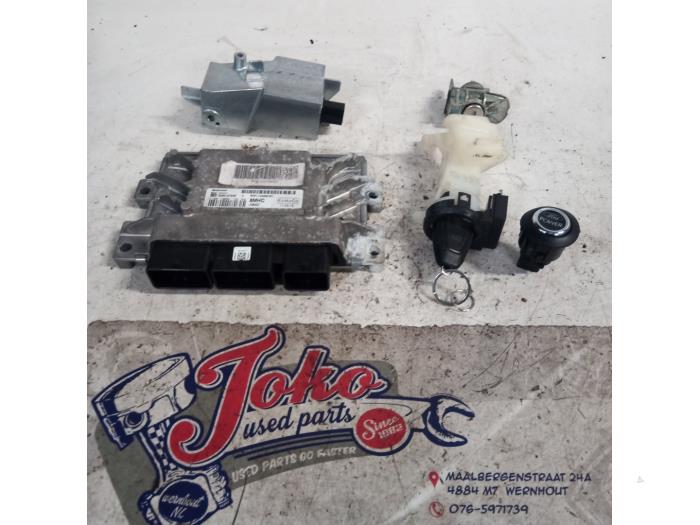 Used Engine management computer Ford Focus 3 1.6 Ti-VCT 16V 125 Price on request offered by Autodemontage Joko B.V.