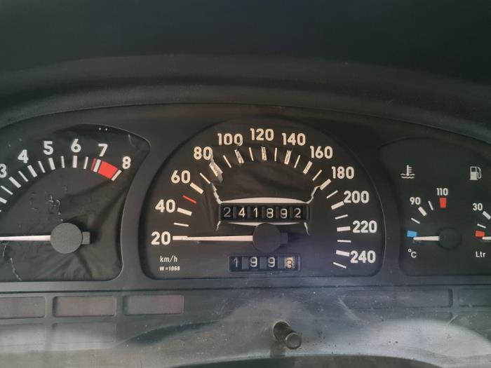 Motor van een Opel Calibra 2.0i 16V 1992