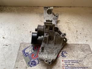 Used Air conditioning bracket Renault Kangoo Express (FW) 1.5 dCi 75 Price on request offered by Autodemontage Joko B.V.