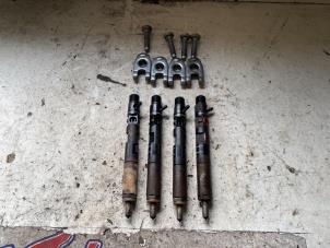 Used Injector (diesel) Renault Kangoo Express (FW) 1.5 dCi 75 Price on request offered by Autodemontage Joko B.V.