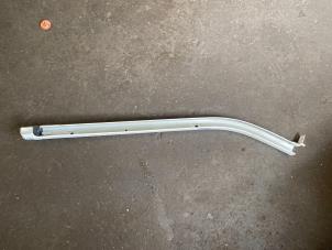 Used Sliding door rail, right Renault Kangoo Express (FW) 1.5 dCi 75 Price on request offered by Autodemontage Joko B.V.