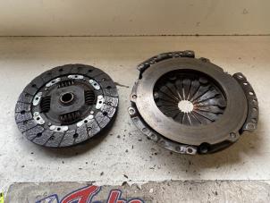 Used Clutch kit (complete) Volkswagen Lupo (6X1) 1.0 MPi 50 Price on request offered by Autodemontage Joko B.V.
