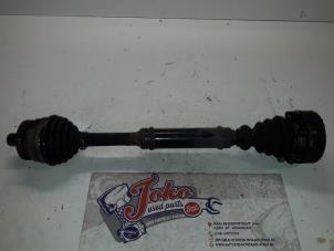 Used Front drive shaft, left Audi A4 (B5) 1.8 20V Price on request offered by Autodemontage Joko B.V.