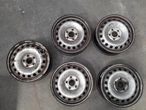 Used Set of wheels Renault Kangoo Express (FW) 1.5 dCi 75 Price on request offered by Autodemontage Joko B.V.