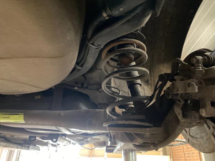 Ressort de flexion arrière d'un Opel Astra H GTC (L08) 1.8 16V 2005
