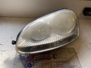 Used Headlight, left Volkswagen Golf V (1K1) 1.6 FSI 16V Price on request offered by Autodemontage Joko B.V.