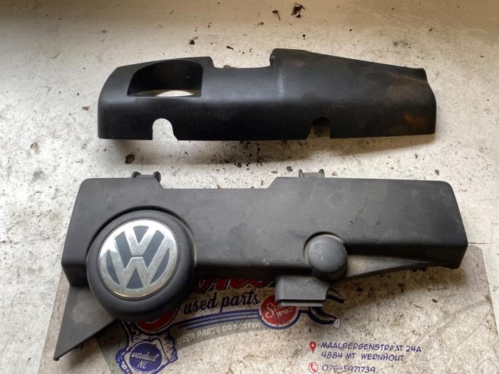 Gebrauchte Abdeckblech Motor Volkswagen Touareg (7LA/7L6) 3.2 V6 24V Preis auf Anfrage angeboten von Autodemontage Joko B.V.