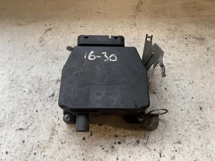 Used EGR module Volkswagen Passat Variant (3C5) 1.9 TDI Price on request offered by Autodemontage Joko B.V.
