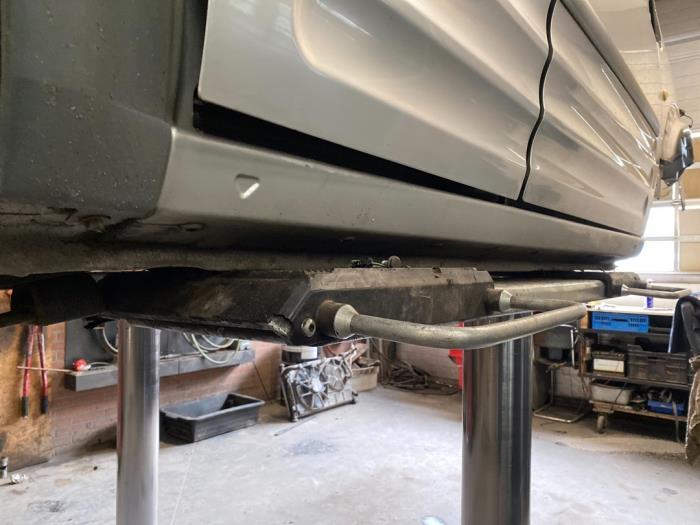 Sill, right from a Ford Transit Connect 1.8 TDCi 75 2010