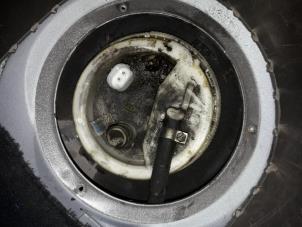 Usados Bomba eléctrica de combustible BMW 5 serie (E39) 525 tds Precio de solicitud ofrecido por Autodemontage Joko B.V.