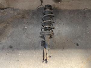 Used Front shock absorber rod, left Kia Rio III (UB) 1.2 CVVT 16V Price on request offered by Autodemontage Joko B.V.
