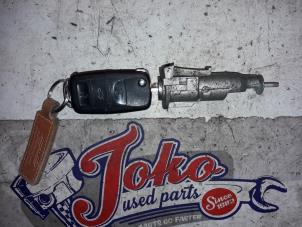 Used Door lock cylinder, left Skoda Octavia Combi (1Z5) 1.6 MPI Price on request offered by Autodemontage Joko B.V.