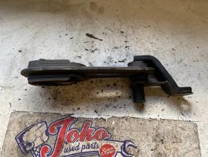 Used Gearbox mount Nissan Juke (F15) 1.2 DIG-T 16V Price on request offered by Autodemontage Joko B.V.