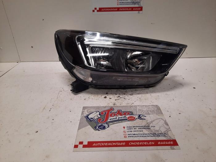 Headlight, right Opel Mokka/Mokka X X 1.6 16V 4x2 - 42551993 GM