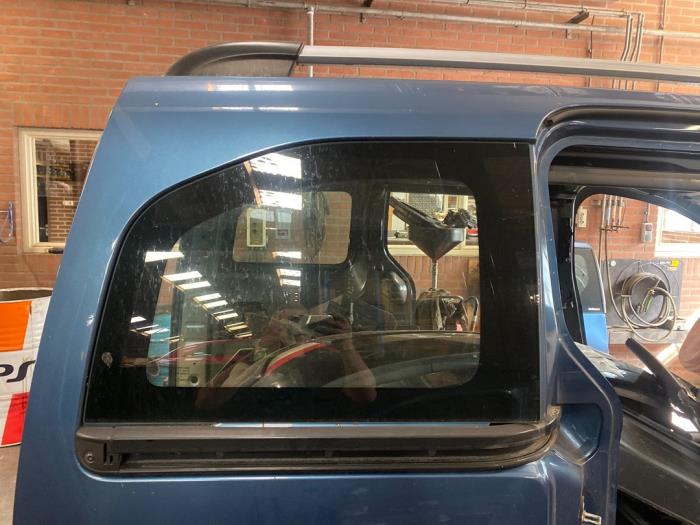Extra window 2-door, rear right from a Citroën Berlingo Multispace 1.6 HDi 90 2011